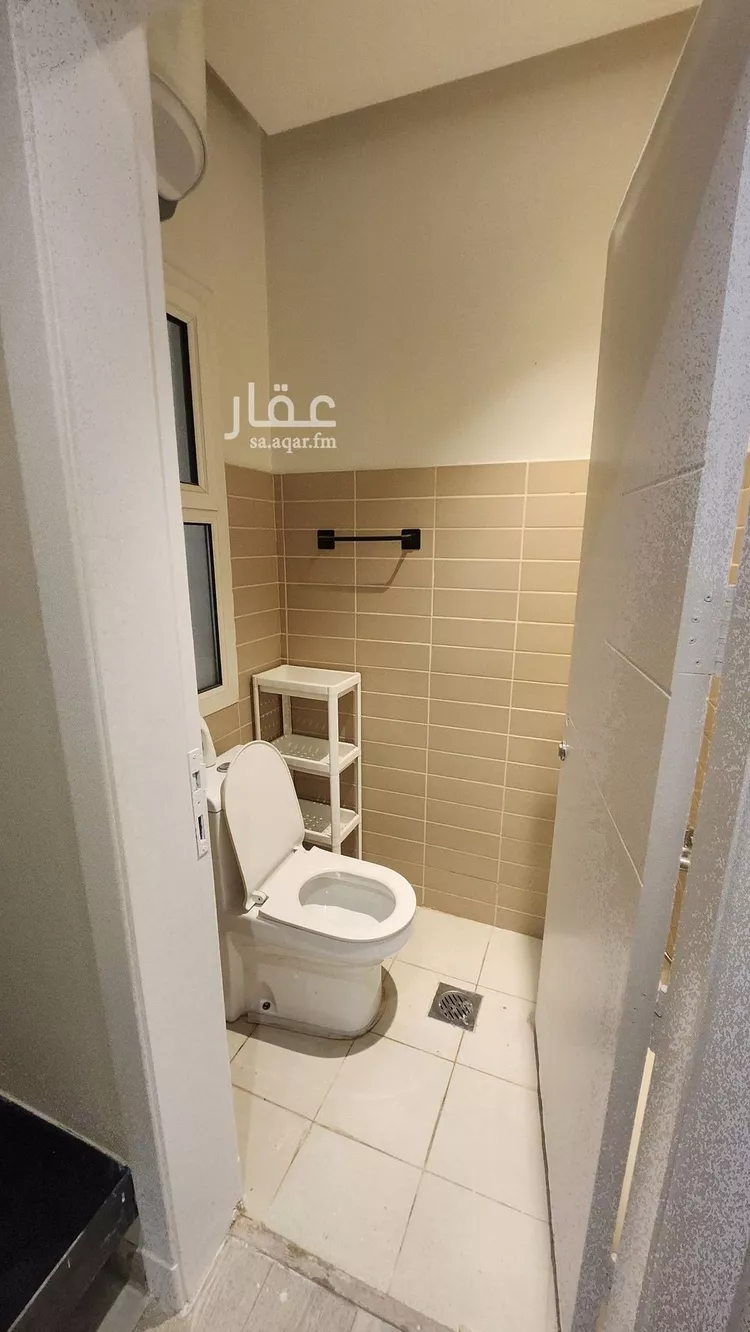 شقة للإيجار في شارع عبدالله بن شهيوين, حي الملقا, مدينة الرياض, منطقة الرياض صورة 3