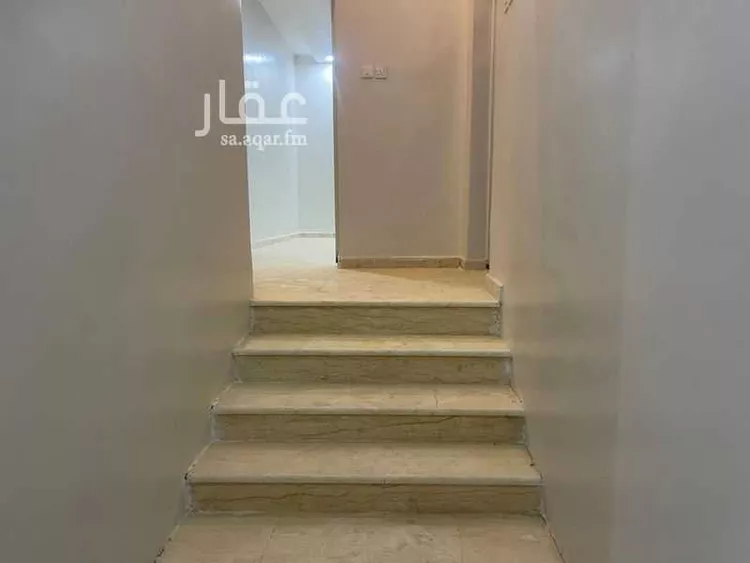 عمارة للإيجار في شارع زاهر الأشجعي ، بيش ، بيش صورة 3