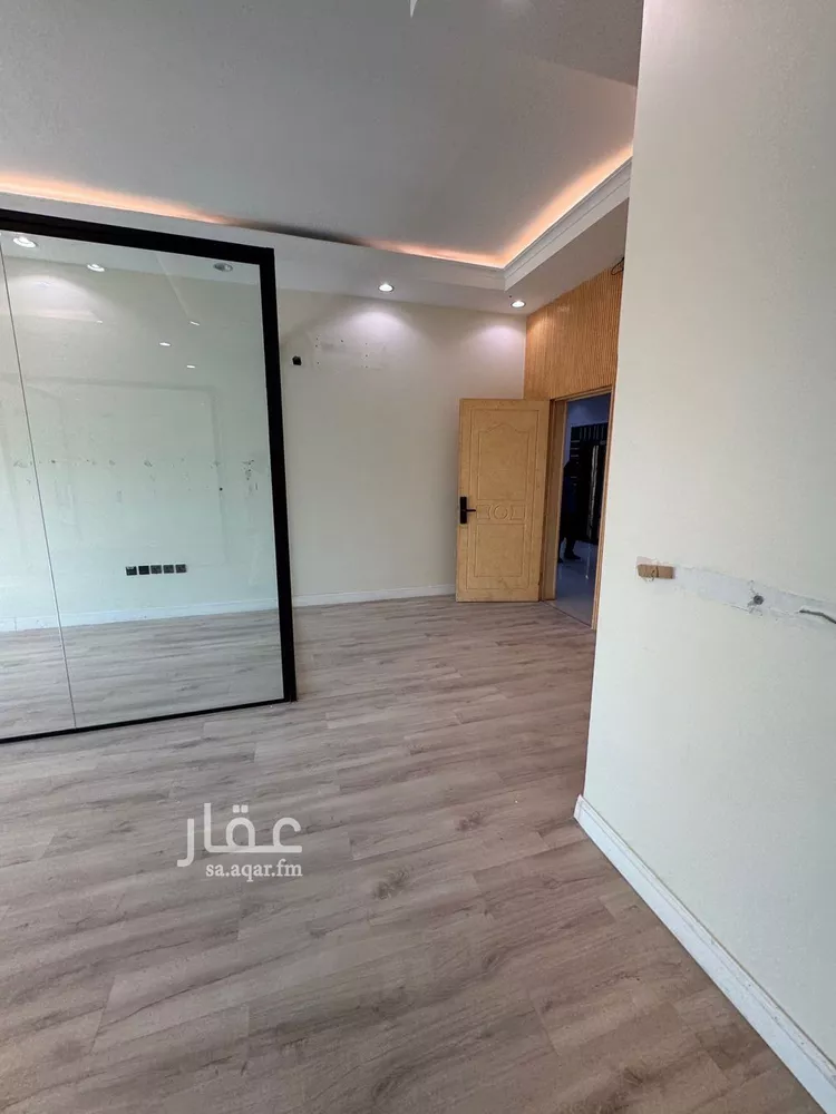 مكتب تجاري للإيجار في شارع الملك عبدالعزيز ابن عبدالرحمن سعود الفرعي, حي الياسمين, مدينة الرياض, منطقة الرياض صورة 2