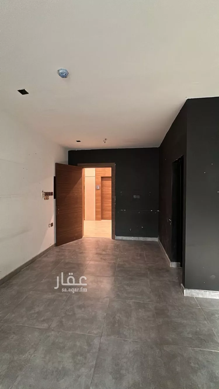 مكتب تجاري للإيجار في شارع طريق الملك عبدالعزيز, حي الياسمين, مدينة الرياض, منطقة الرياض صورة 2