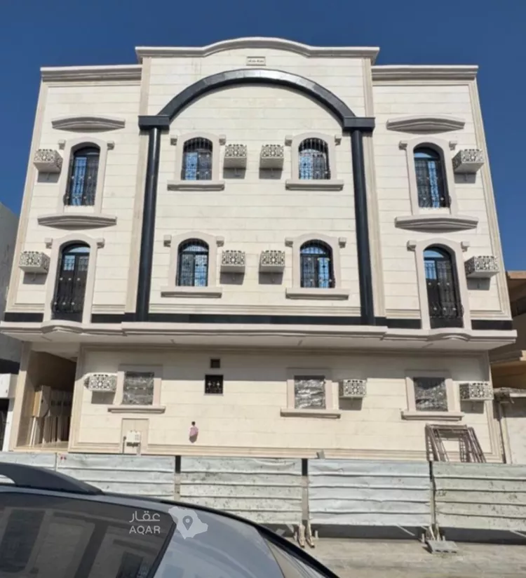 عمارة للبيع في شارع المجمعه, حي الثقبة, مدينة الخبر, المنطقة الشرقية 2