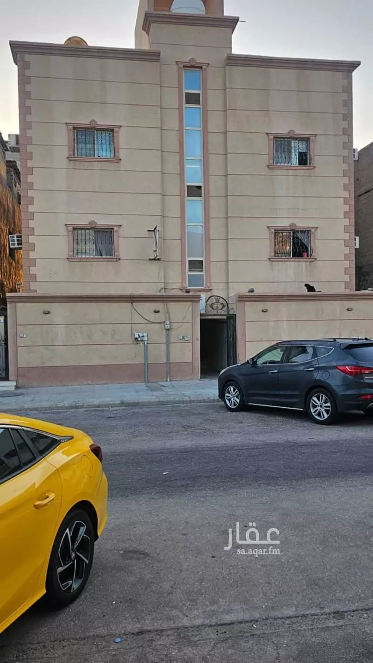 عمارة للبيع في شارع الطائف, حي الثقبة, مدينة الخبر, المنطقة الشرقية صورة 2