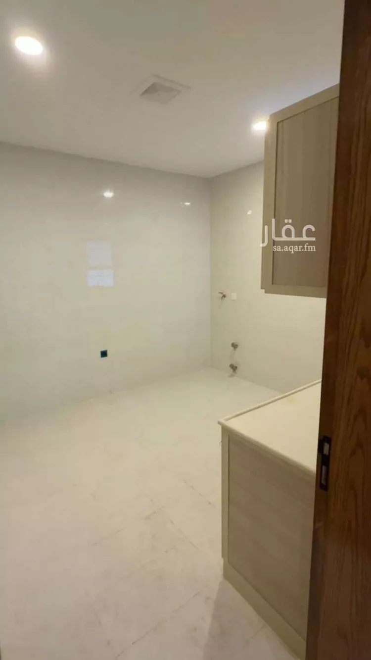 عمارة للبيع في شارع الامير عبدالرحمن ابن عبدالعزيز, حي مدينة العمال, مدينة الخبر, المنطقة الشرقية صورة 2