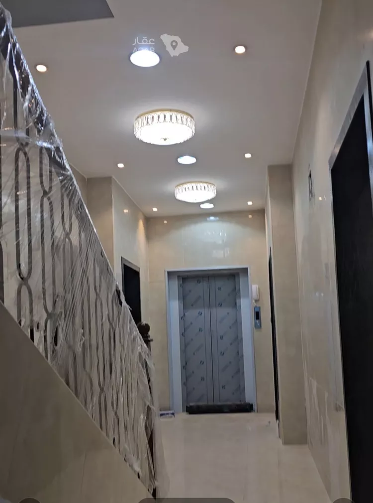 عمارة للبيع في شارع المجمعه, حي الثقبة, مدينة الخبر, المنطقة الشرقية 7