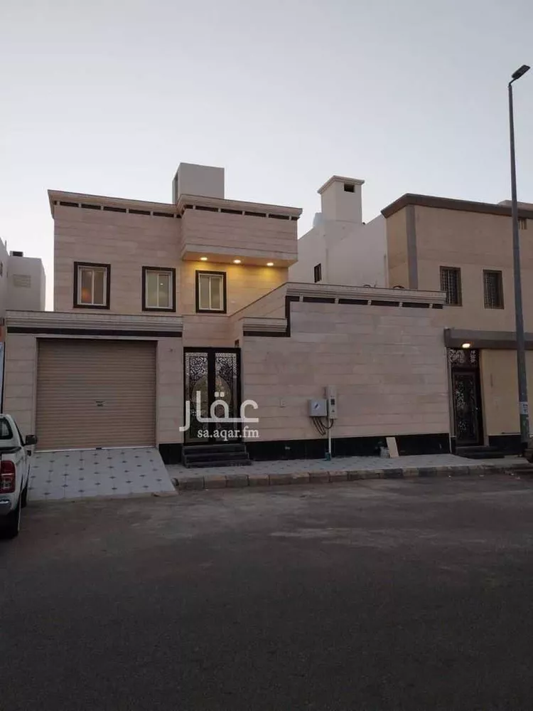فيلا للبيع في شارع محمد بن عثمان, حي الاناهي, مدينة المدينة المنورة, منطقة المدينة المنورة 9