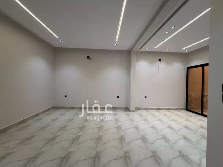 دور للبيع في شارع محمد بن أحمد القسطلاني, حي طويق, مدينة الرياض, منطقة الرياض صورة 3