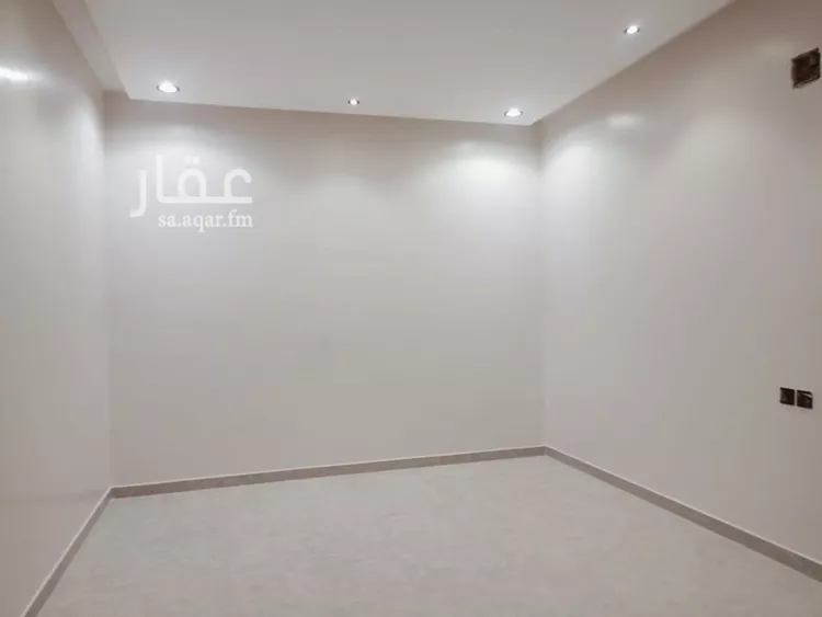 دور للبيع في شارع محمد بن شقران, حي طويق, مدينة الرياض, منطقة الرياض صورة 5