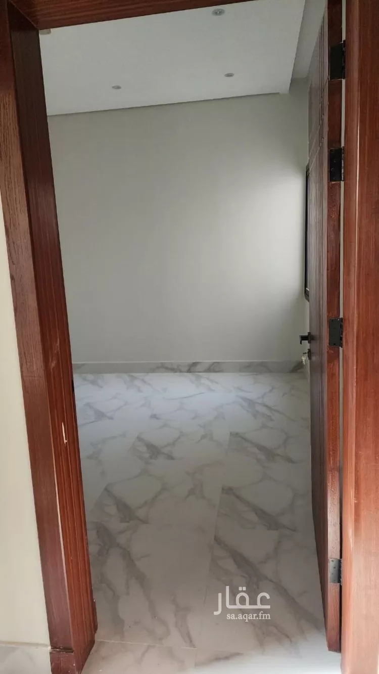 شقة للإيجار في شارع ابن سيده اللغوي, حي عكاظ, مدينة الرياض, منطقة الرياض صورة 2