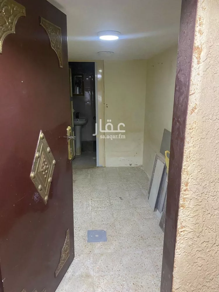 شقة للإيجار في شارع ابن سيده اللغوي, حي عكاظ, مدينة الرياض, منطقة الرياض صورة 3