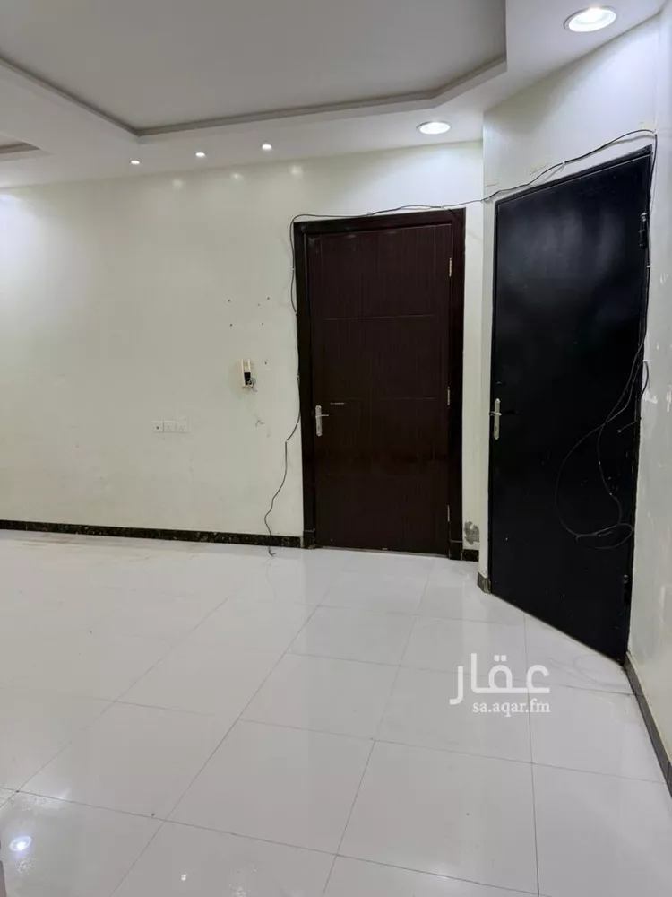 شقة للإيجار في شارع ابن سيده اللغوي, حي عكاظ, مدينة الرياض, منطقة الرياض صورة 5