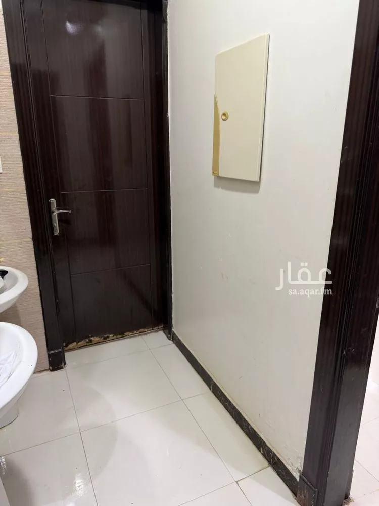 شقة للإيجار في شارع ابن سيده اللغوي, حي عكاظ, مدينة الرياض, منطقة الرياض صورة 3