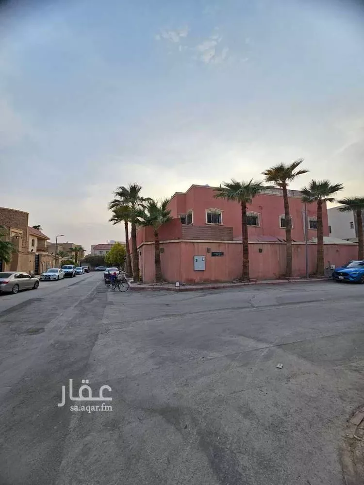 فيلا للبيع في شارع الحاجر, حي النفل, مدينة الرياض, منطقة الرياض صورة 2