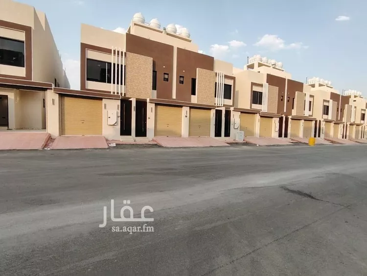 دور للبيع في شارع الإمام مسلم, حي بدر, مدينة الرياض, منطقة الرياض صورة 3