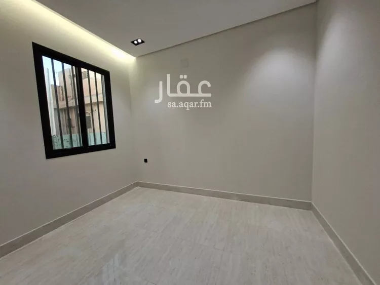 فيلا للبيع في شارع يوسف السرخسي, حي العريجاء الغربي, مدينة الرياض, منطقة الرياض صورة 3