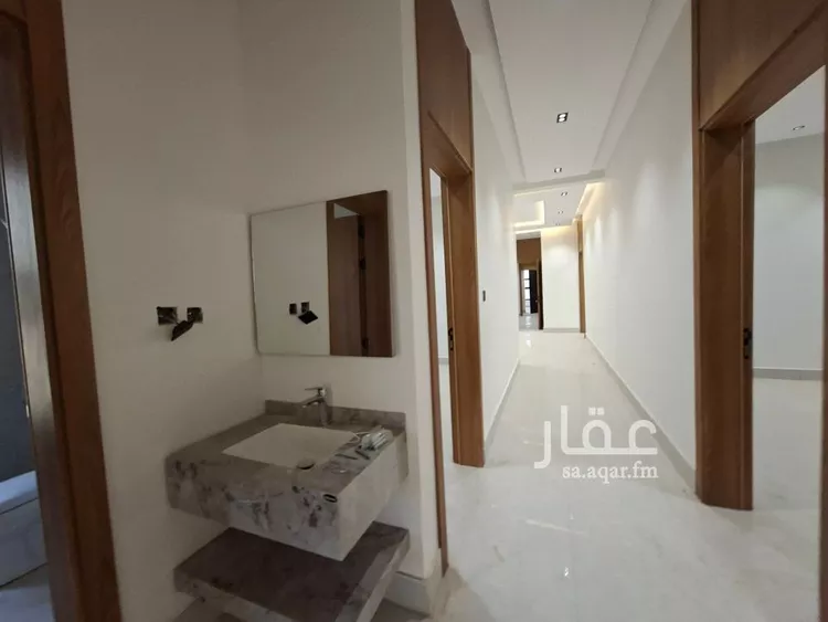دور للبيع في شارع الزبيريه, حي عكاظ, مدينة الرياض, منطقة الرياض صورة 4