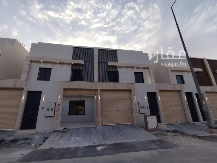 فيلا للبيع في شارع حامد عبدالحفيظ, حي عكاظ, مدينة الرياض, منطقة الرياض صورة 2