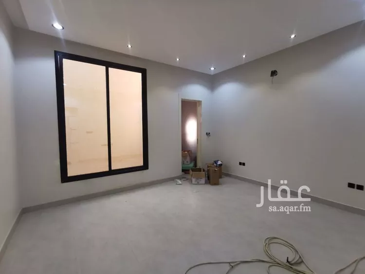 دور للبيع في شارع طريق الإمام مسلم, حي بدر, مدينة الرياض, منطقة الرياض صورة 2