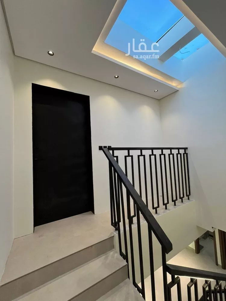 فيلا للبيع في شارع أبي الحسن الأسفرائيني, حي المهدية, مدينة الرياض, منطقة الرياض 19