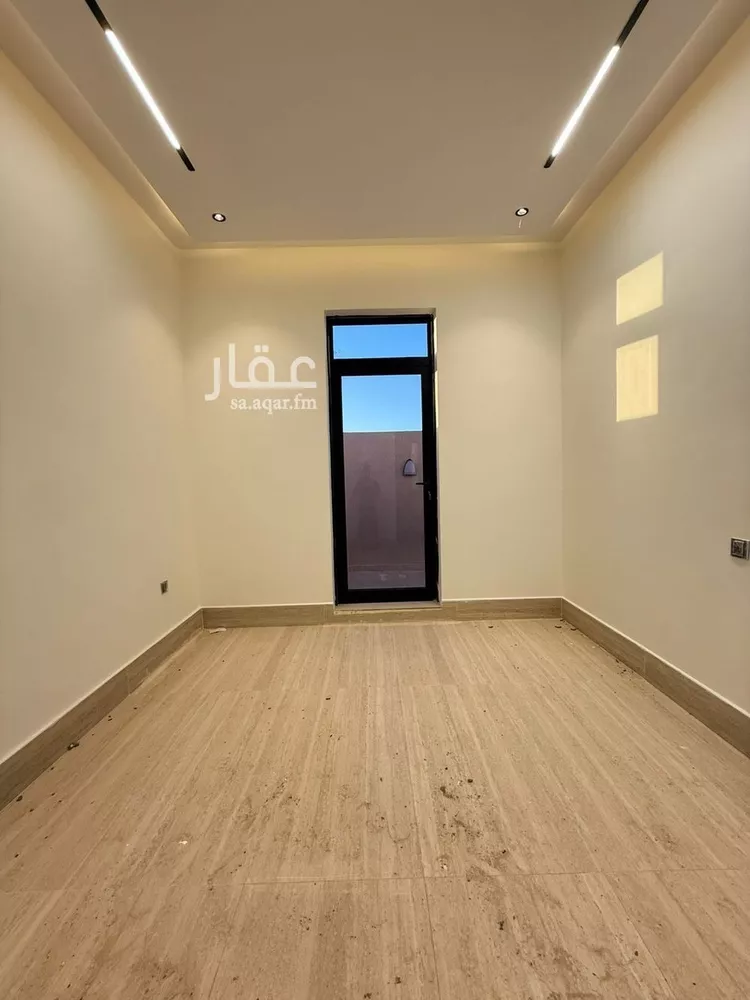 فيلا للبيع في شارع أبي الشيخ الأصبهاني, حي المهدية, مدينة الرياض, منطقة الرياض 25