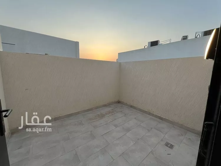 فيلا للبيع في شارع أبي الحسن الأسفرائيني, حي المهدية, مدينة الرياض, منطقة الرياض 8