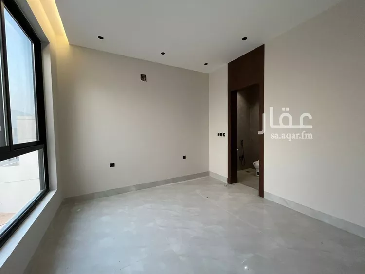 فيلا للبيع في شارع إسماعيل بن أبي الغنائم, حي المهدية, مدينة الرياض, منطقة الرياض صورة 3