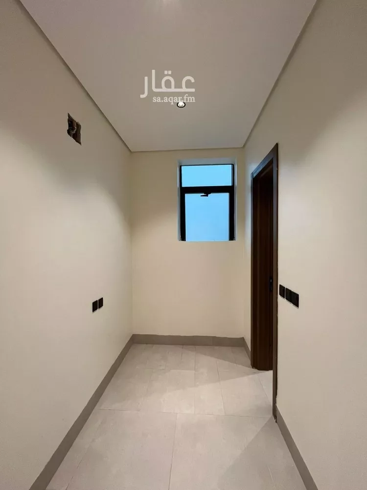 فيلا للبيع في شارع أبي الحسن الأسفرائيني, حي المهدية, مدينة الرياض, منطقة الرياض 15