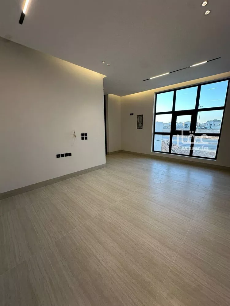 فيلا للبيع في شارع أحمد بن الحسن الأنصاري, حي المهدية, مدينة الرياض, منطقة الرياض صورة 4