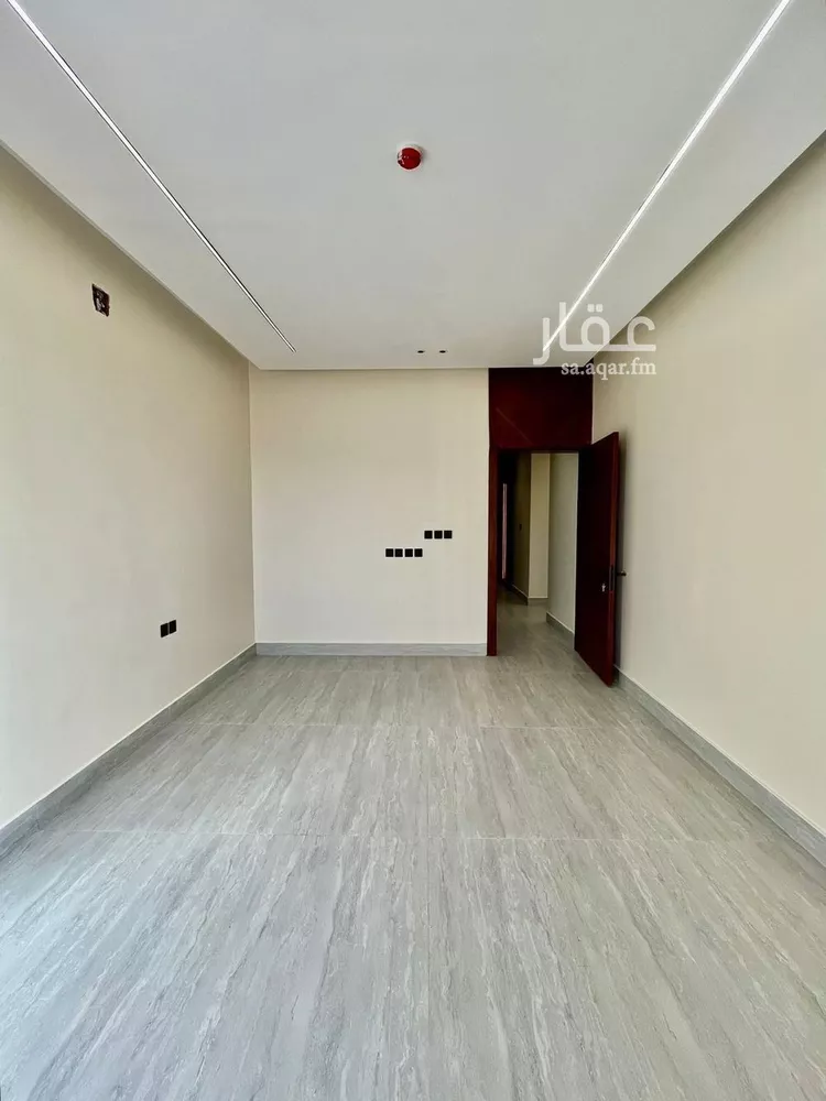 شقة للبيع في شارع أبي الحسن الأسفرائيني, حي المهدية, مدينة الرياض, منطقة الرياض صورة 2