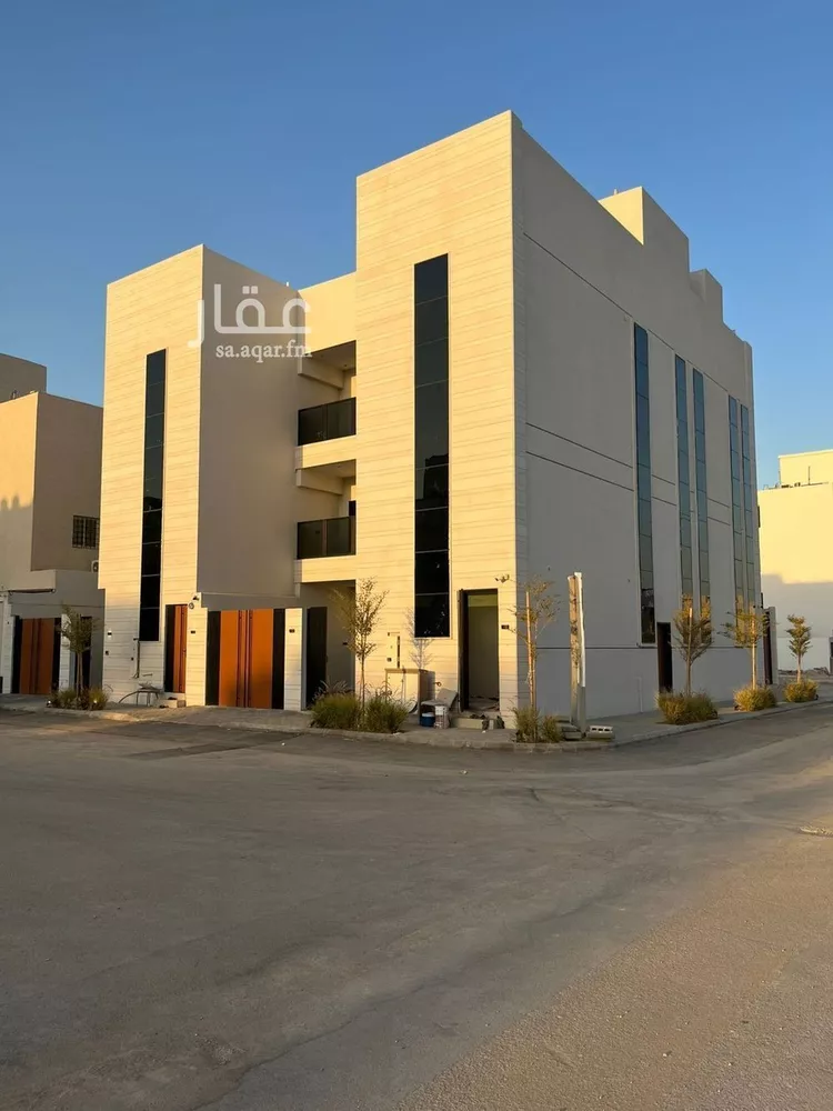فيلا للبيع في شارع أبي الحسن الأسفرائيني, حي المهدية, مدينة الرياض, منطقة الرياض