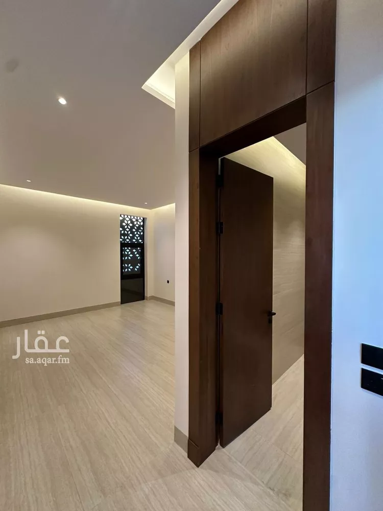 Villa for Sale in Riyadh Al Mahdiyah 17