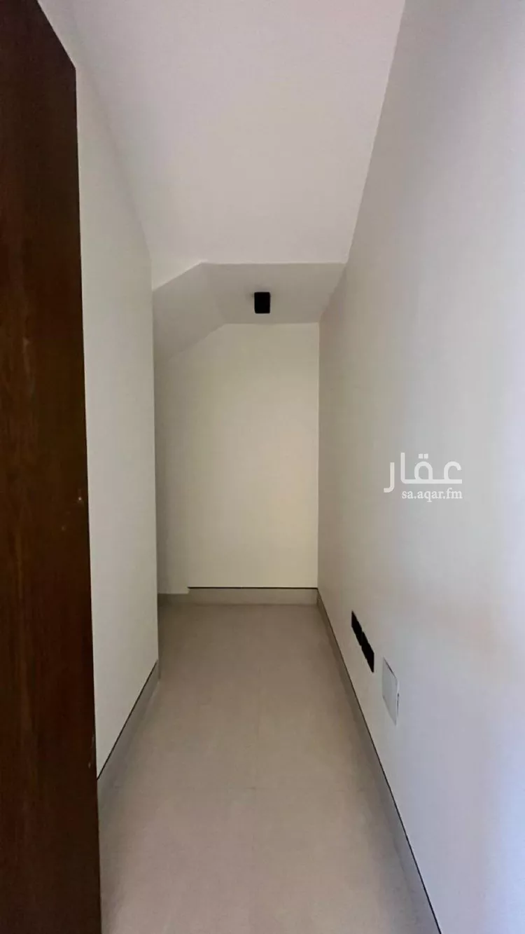 فيلا للبيع في شارع سبط العلاء, حي المهدية, مدينة الرياض, منطقة الرياض صورة 3