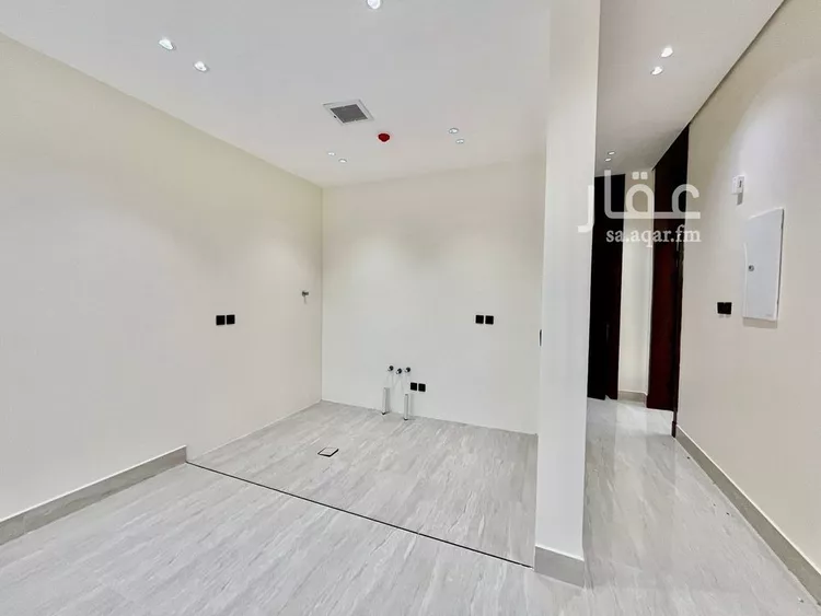 شقة للبيع في شارع عبدالعزيز بن إسماعيل, حي المهدية, مدينة الرياض, منطقة الرياض صورة 5