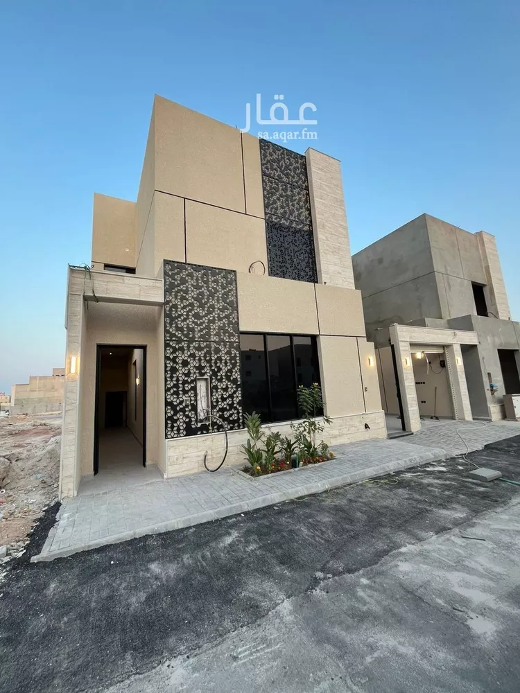 فيلا للبيع في شارع أبي الشيخ الأصبهاني, حي المهدية, مدينة الرياض, منطقة الرياض صورة 3