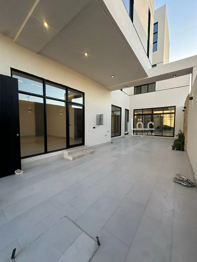 Villa for Sale in Riyadh Al Mahdiyah 14