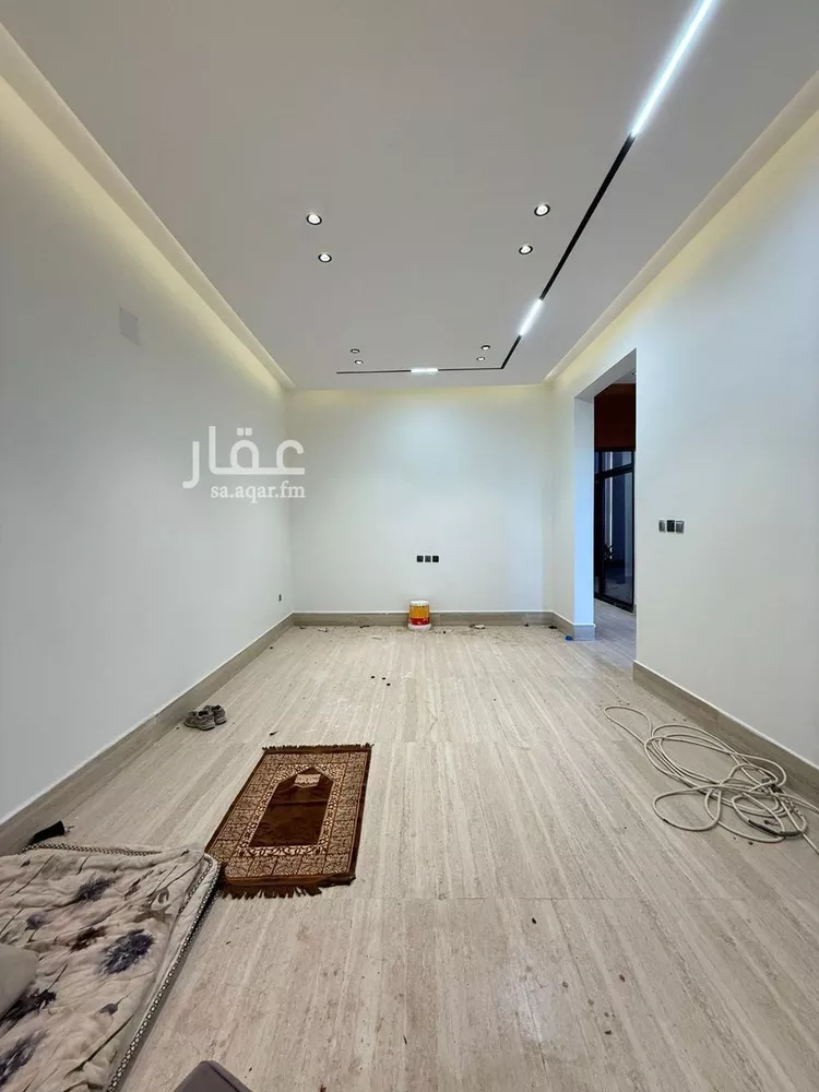 فيلا للبيع في شارع أبي الشيخ الأصبهاني, حي المهدية, مدينة الرياض, منطقة الرياض 15