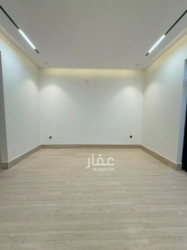 فيلا للبيع في شارع أبي الشيخ الأصبهاني, حي المهدية, مدينة الرياض, منطقة الرياض 24