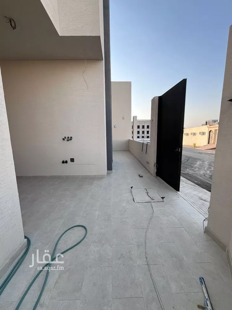 فيلا للبيع في شارع ابي علي الصيرفي, حي المهدية, مدينة الرياض, منطقة الرياض صورة 3