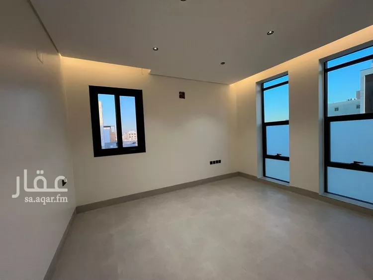 فيلا للبيع في شارع أبي الحسن الأسفرائيني, حي المهدية, مدينة الرياض, منطقة الرياض 14
