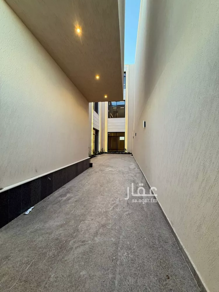 فيلا للبيع في شارع أبي الشيخ الأصبهاني, حي المهدية, مدينة الرياض, منطقة الرياض 6