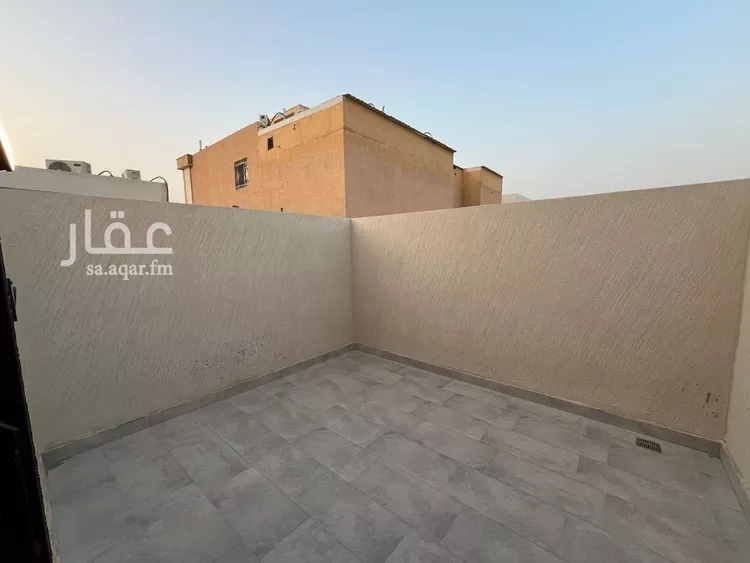 فيلا للبيع في شارع أبي الحسن الأسفرائيني, حي المهدية, مدينة الرياض, منطقة الرياض 18