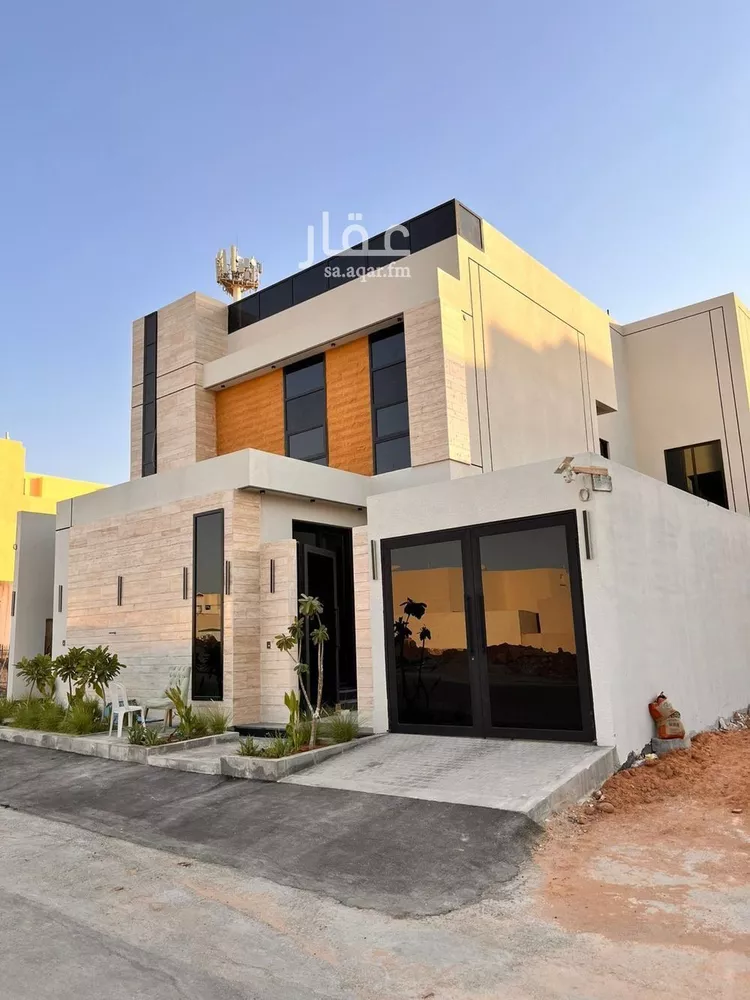 فيلا للبيع في شارع حسن الفخري, حي المهدية, مدينة الرياض, منطقة الرياض صورة 3