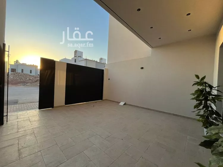 فيلا للبيع في شارع أبي الحسن الأسفرائيني, حي المهدية, مدينة الرياض, منطقة الرياض 8