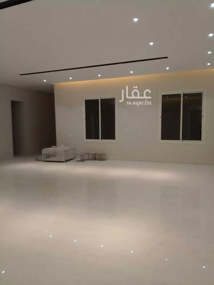 فيلا للبيع في شارع الملك خالد ابن عبدالعزيز سعود, حي عقرباء, مدينة الجبيلة, منطقة الرياض