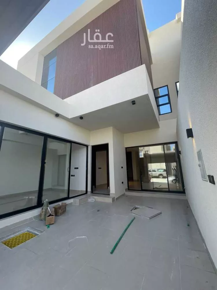 Floor for Sale in Riyadh Al Hazm