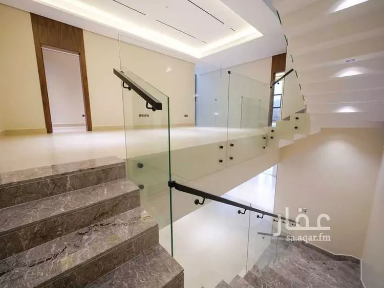 فيلا للبيع في شارع الحصين, حي الملقا, مدينة الرياض, منطقة الرياض 7