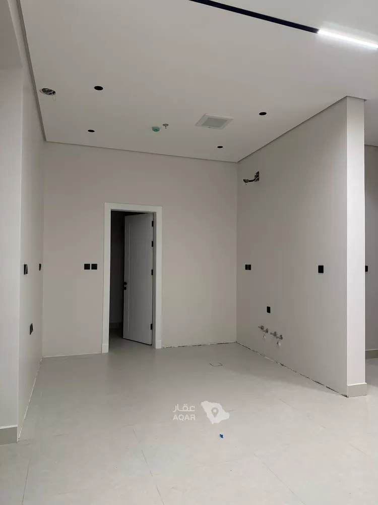 عمارة للبيع في شارع ثعلبه بن سعد الخزرجي, حي العارض, مدينة الرياض, منطقة الرياض 8
