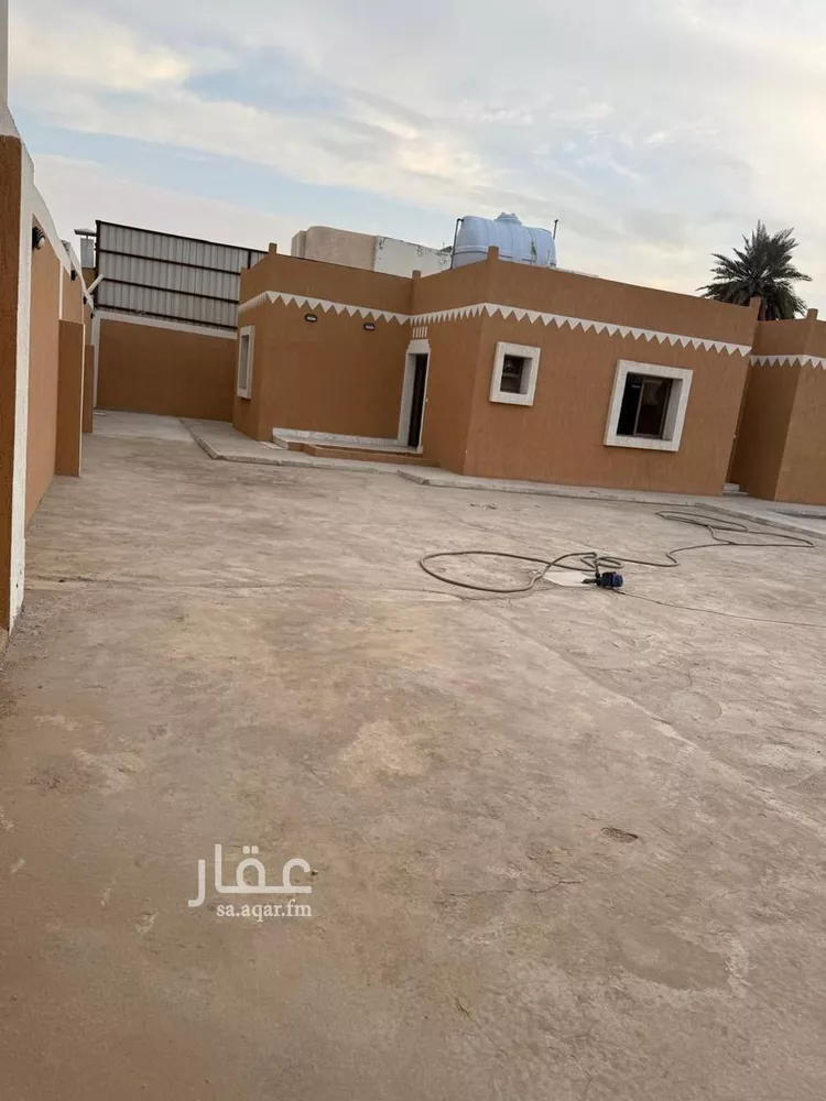 دور للبيع في شارع اياس ابن معاوية المزني, حي الفايزية, مدينة بريدة, منطقة القصيم صورة 2