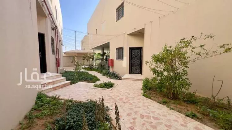 فيلا للإيجار في شارع يحيى بن معين, حي الورود, مدينة الرياض, منطقة الرياض صورة 3