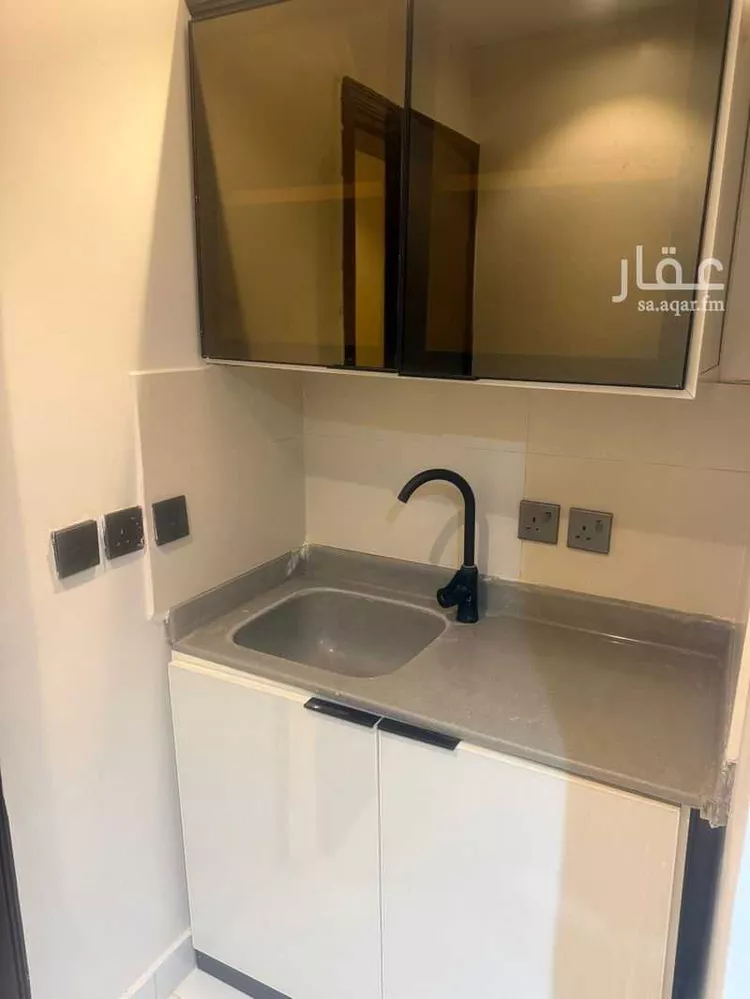 شقة للإيجار في شارع حمزة الصيدلاني, حي العليا, مدينة الرياض, منطقة الرياض صورة 2