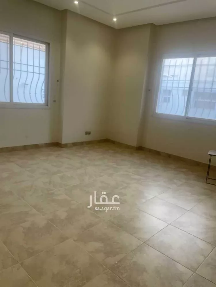 فيلا للإيجار في شارع رقم 30, حي الملك عبدالله, مدينة الرياض, منطقة الرياض صورة 3